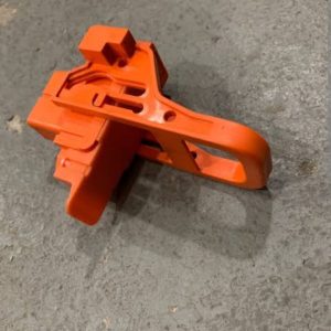 Hybrid battery interlock plug